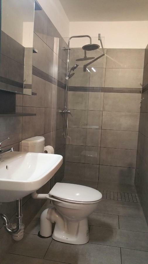 Holi Day Spa Appartement 1 Βερολίνο Εξωτερικό φωτογραφία